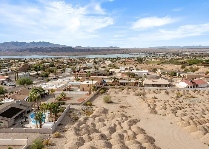 The Sun Chaser 4 Bedroom Pool, And Endless Views Holiday home Lake Havasu City