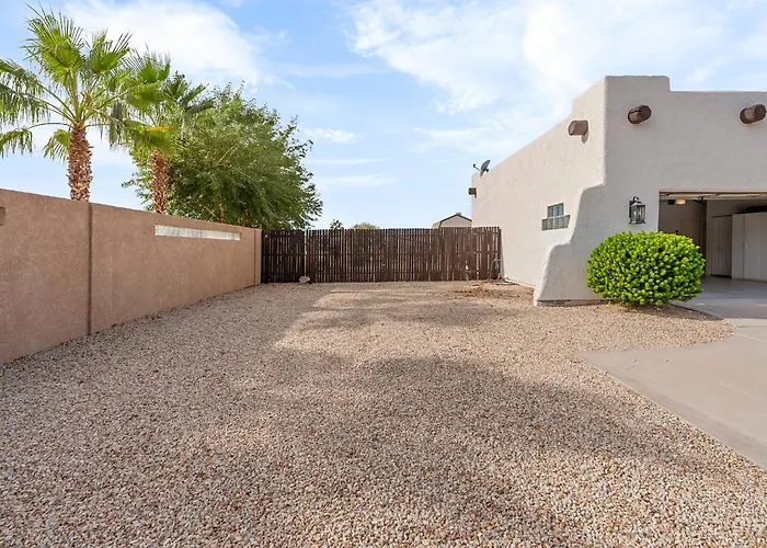 The Sun Chaser 4 Bedroom Pool, And Endless Views Lake Havasu City